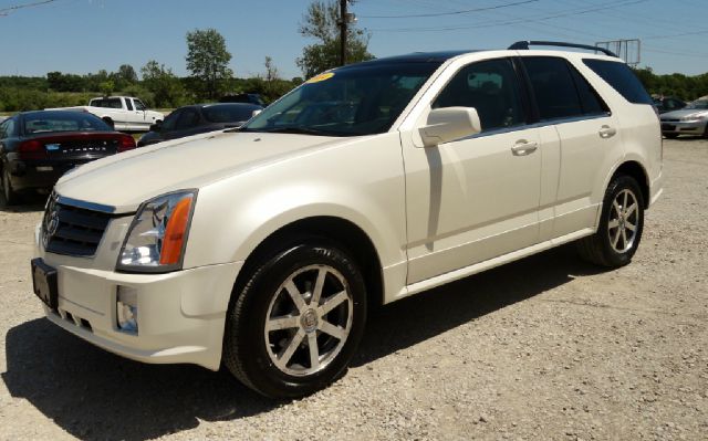 2004 Cadillac SRX 2006 Mercury Premier