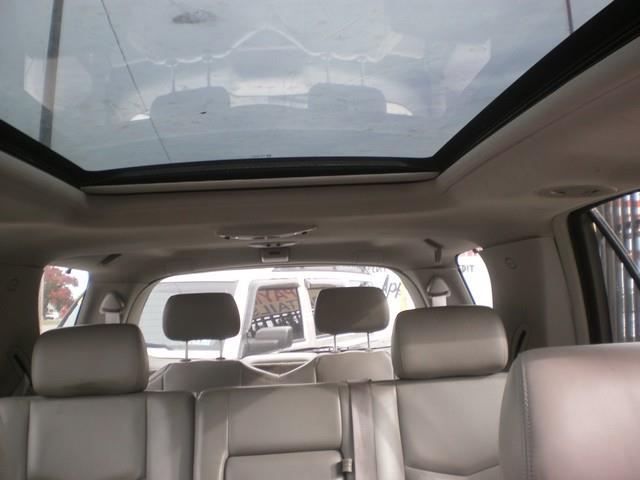 2004 Cadillac SRX Unknown