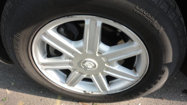 2004 Cadillac SRX Red Line