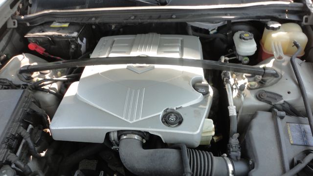 2004 Cadillac SRX Red Line