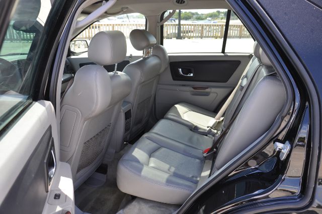 2004 Cadillac SRX Red Line