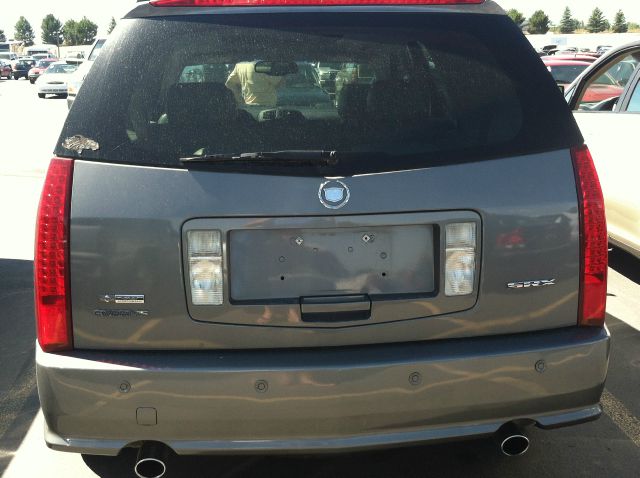 2004 Cadillac SRX SE-R