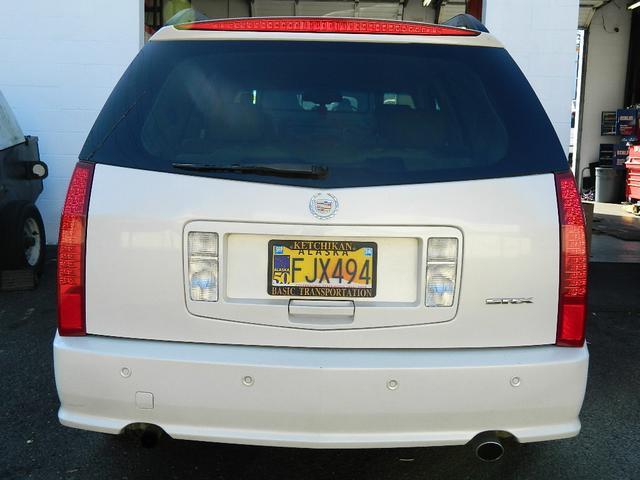 2004 Cadillac SRX Base