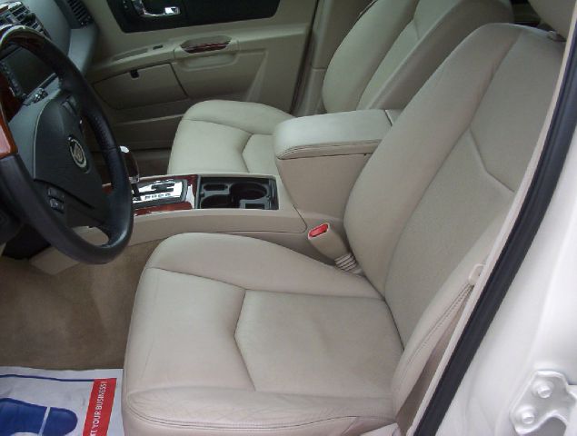 2004 Cadillac SRX SE-R