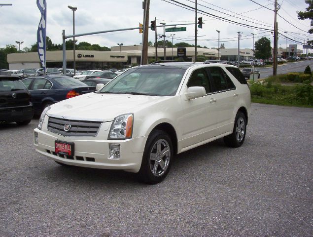 2004 Cadillac SRX SE-R