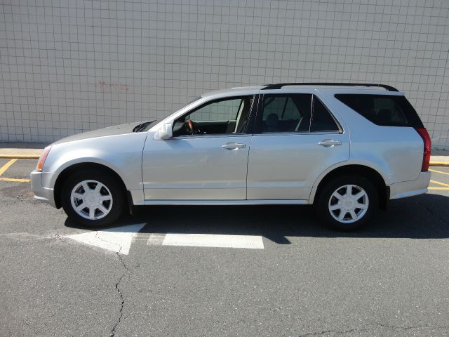 2004 Cadillac SRX Red Line
