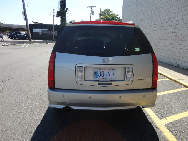 2004 Cadillac SRX Red Line