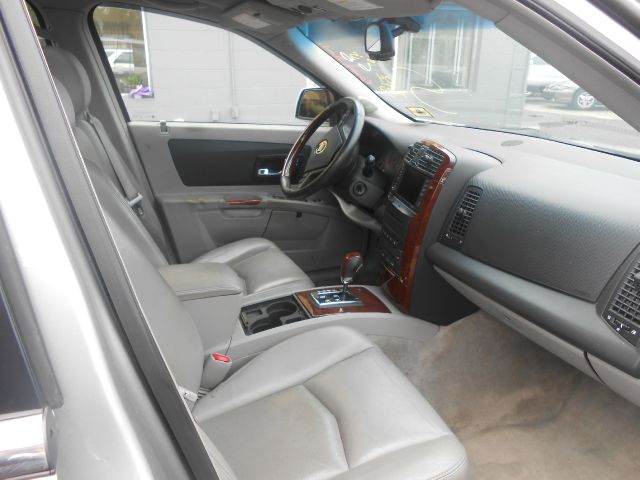 2004 Cadillac SRX SE-R