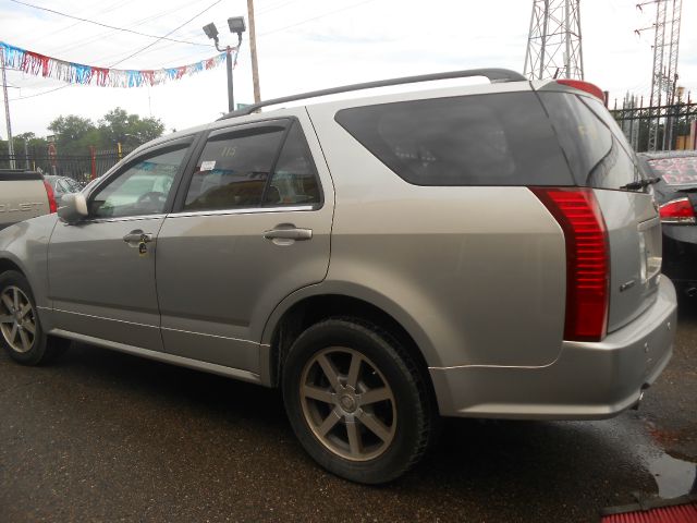 2004 Cadillac SRX SE-R