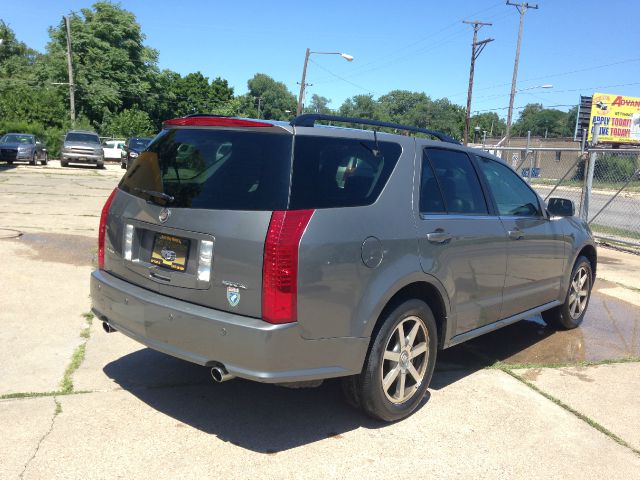 2004 Cadillac SRX SE-R