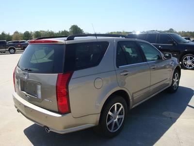 2004 Cadillac SRX Base