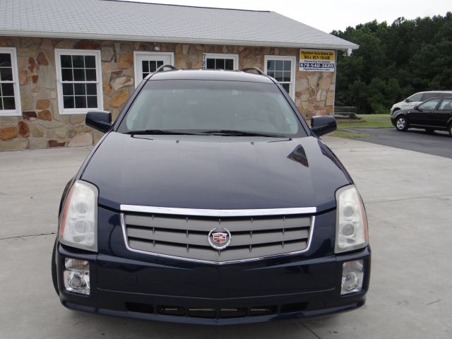 2004 Cadillac SRX 4WD Ext Cab 143.5 SLT