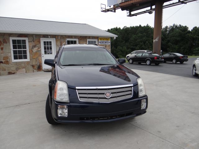 2004 Cadillac SRX 4WD Ext Cab 143.5 SLT