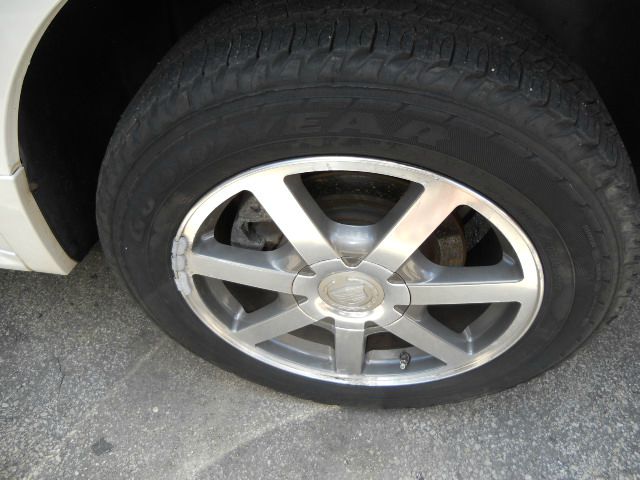 2004 Cadillac SRX SE-R