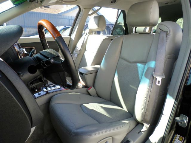 2004 Cadillac SRX SE-R