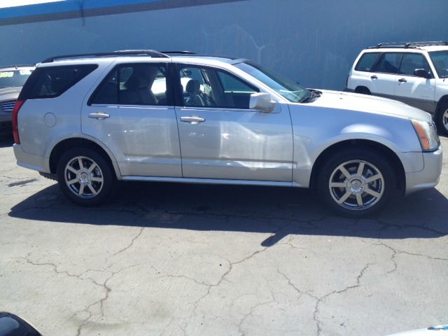 2004 Cadillac SRX Red Line