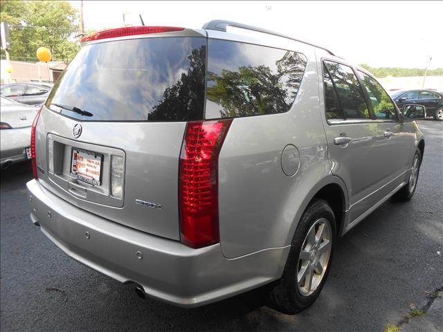 2005 Cadillac SRX Red Line