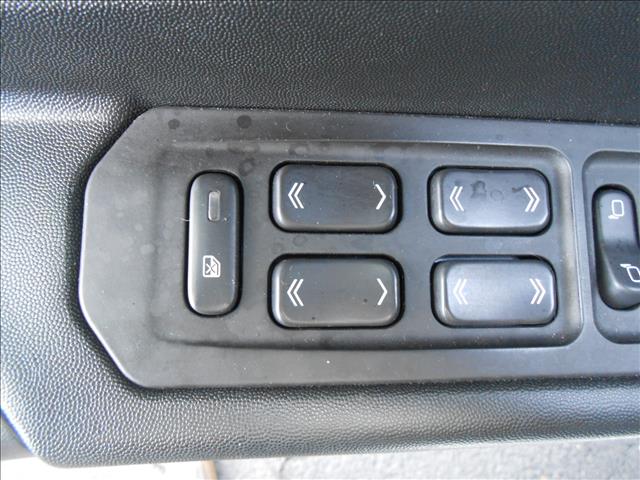 2005 Cadillac SRX Red Line