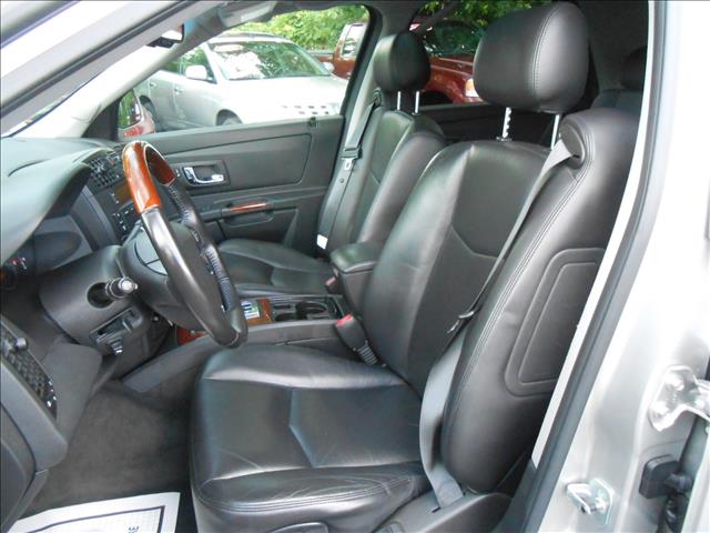 2005 Cadillac SRX Red Line