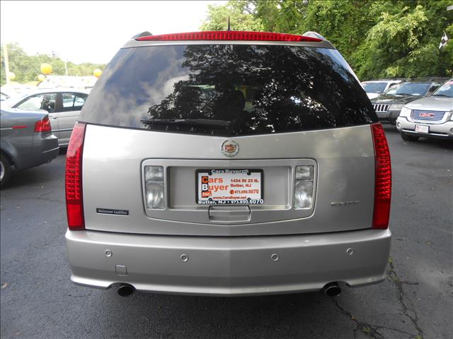 2005 Cadillac SRX Red Line