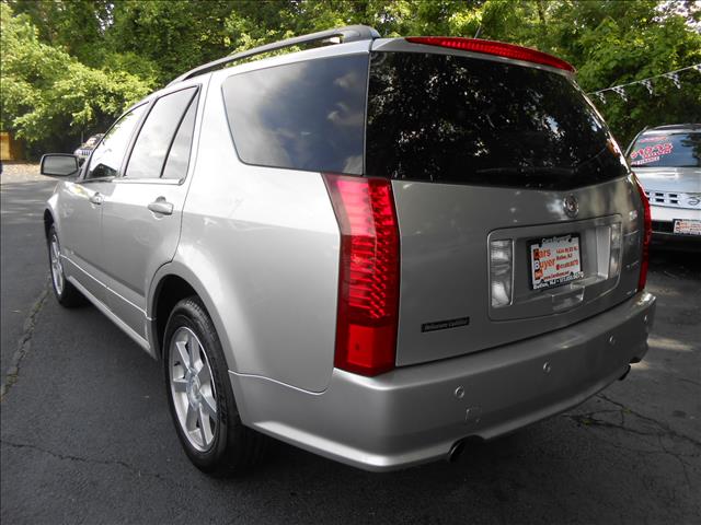 2005 Cadillac SRX Red Line