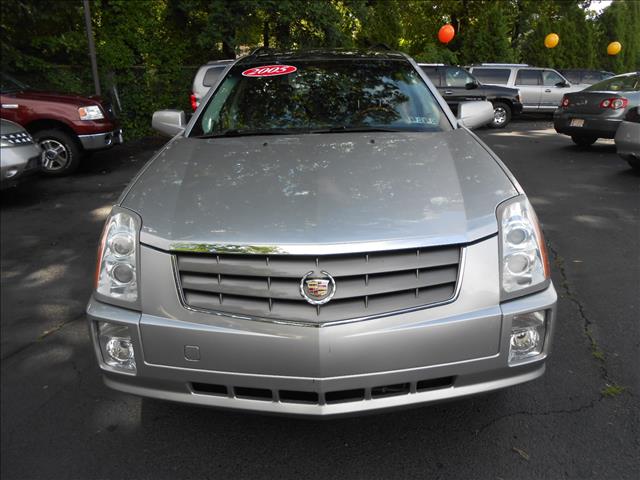 2005 Cadillac SRX Red Line