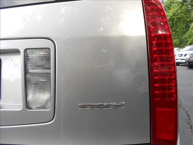 2005 Cadillac SRX Red Line