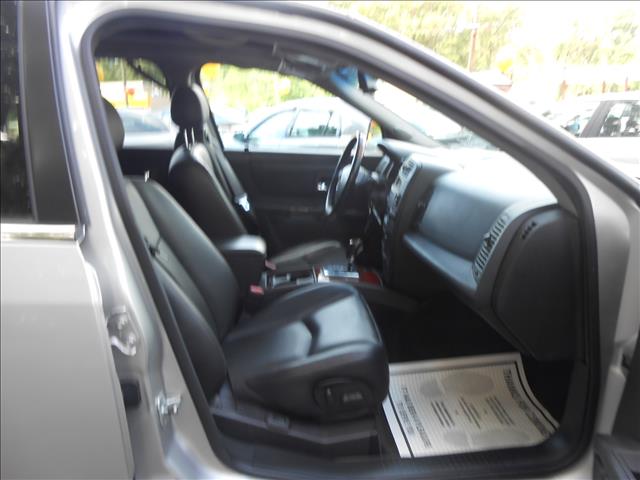 2005 Cadillac SRX Red Line