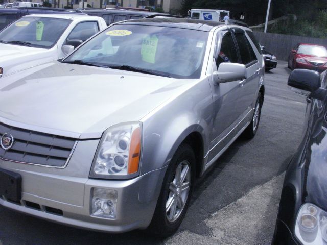 2005 Cadillac SRX Red Line