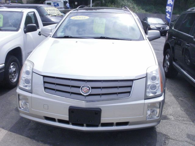 2005 Cadillac SRX Red Line