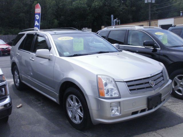 2005 Cadillac SRX Red Line