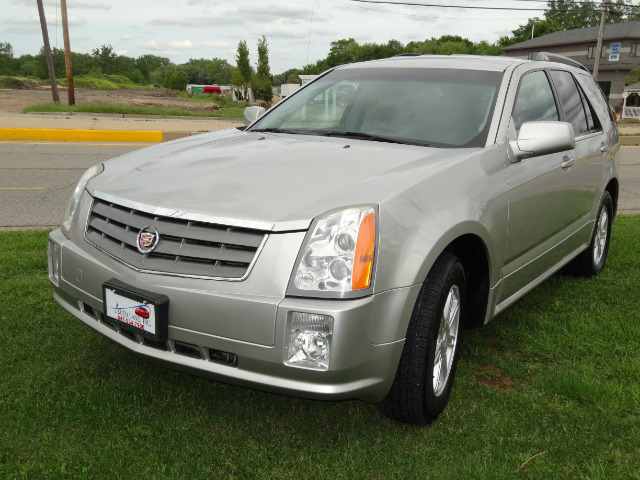 2005 Cadillac SRX Red Line