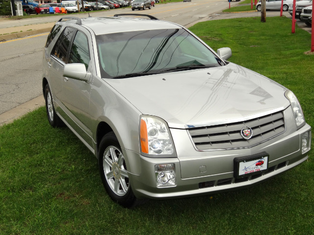 2005 Cadillac SRX Red Line