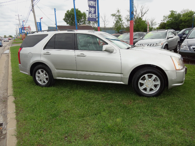 2005 Cadillac SRX Red Line