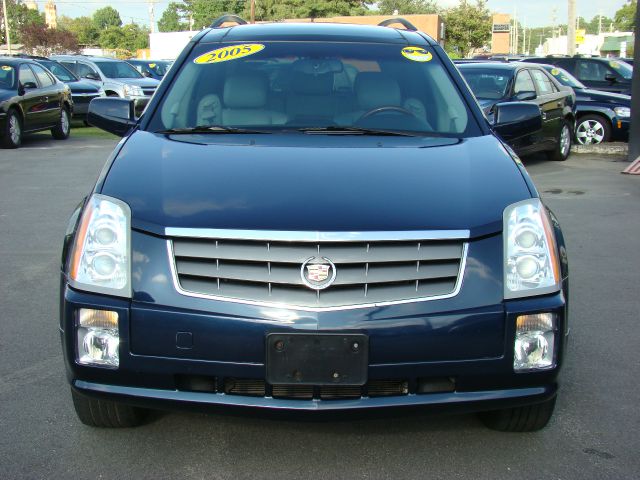 2005 Cadillac SRX Red Line