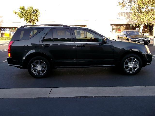 2005 Cadillac SRX Red Line