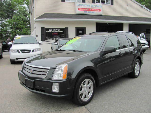 2005 Cadillac SRX FWD 7-passenger V6 LE
