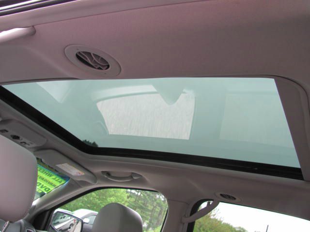 2005 Cadillac SRX FWD 7-passenger V6 LE