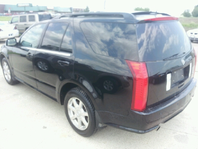 2005 Cadillac SRX Red Line