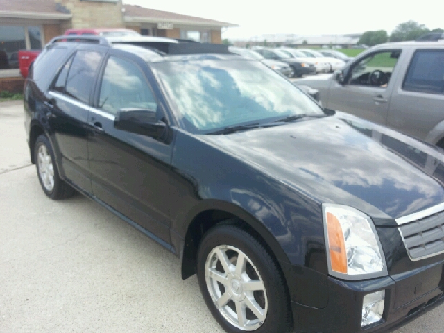 2005 Cadillac SRX Red Line