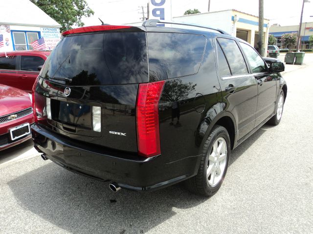 2005 Cadillac SRX SE-R