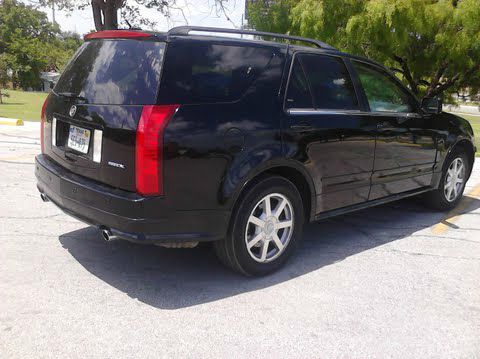 2005 Cadillac SRX Red Line
