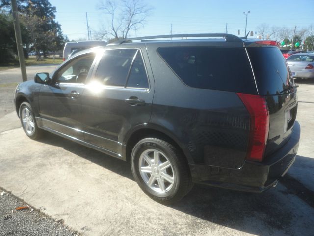 2005 Cadillac SRX Red Line