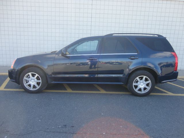 2005 Cadillac SRX Red Line
