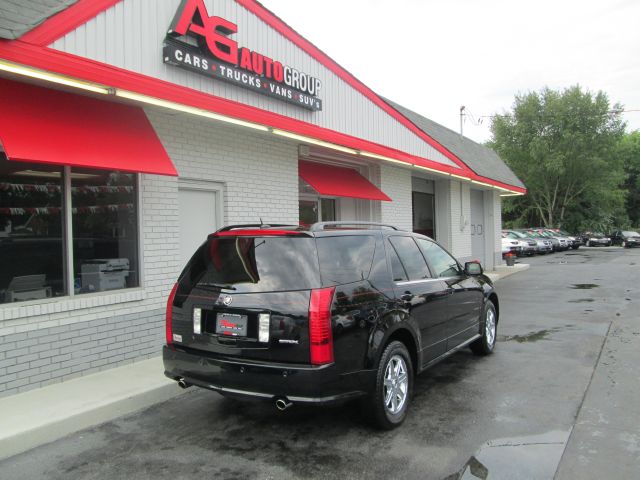 2005 Cadillac SRX Red Line