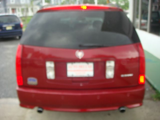 2005 Cadillac SRX Red Line