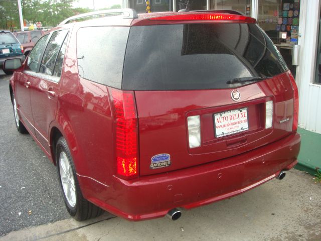 2005 Cadillac SRX Red Line