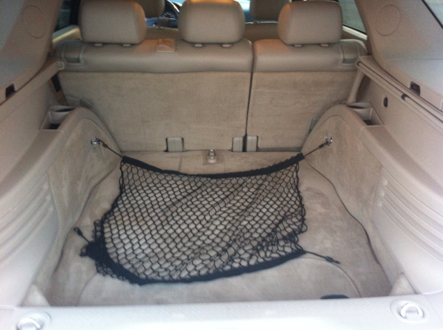 2005 Cadillac SRX Red Line