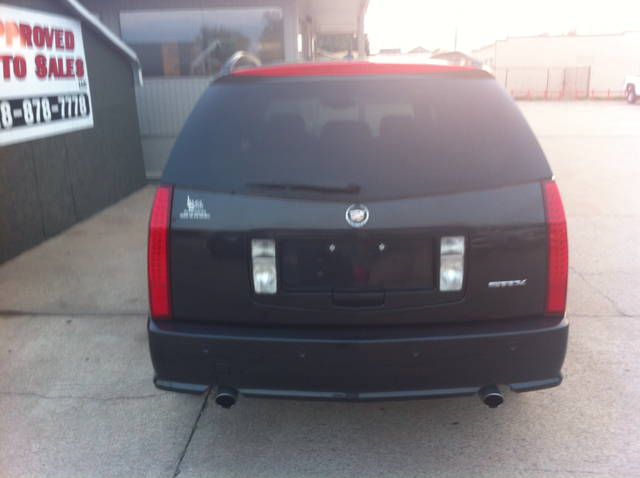 2005 Cadillac SRX Red Line