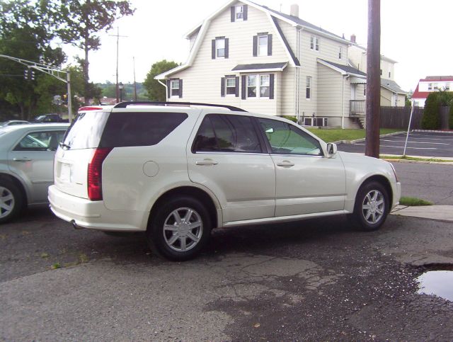 2005 Cadillac SRX Red Line